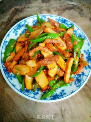 Stir-fried Bean Curd with Shredded Pork with Pepper recipe