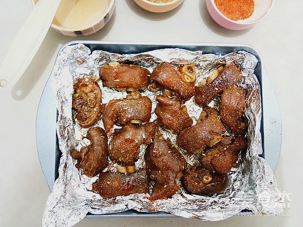 Spicy Roast Pork Trotters recipe