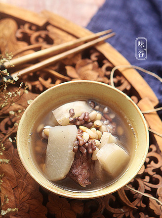Clearing Away Heat and Removing Dampness Sha Ge Pig Bone Soup recipe