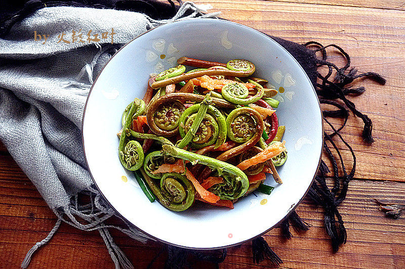 Fried Bracken with Dried Shrimp recipe