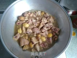 Stir-fried Chicken with Chestnuts recipe