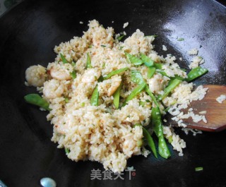 Fried Rice with Shrimp and Egg in Thai Sauce recipe