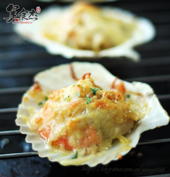 Baked Scallops with Cheese recipe