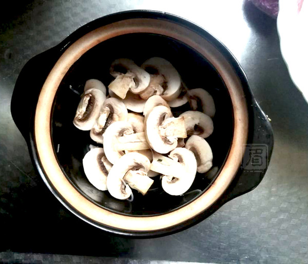 Flower Clam Vermicelli in Clay Pot recipe