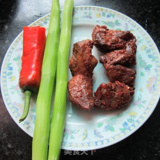 Lettuce Barbecued Pork recipe