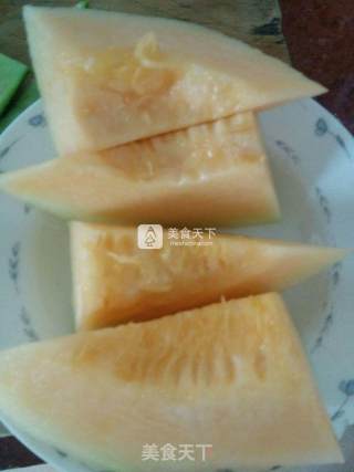 Cantaloupe Popsicles recipe