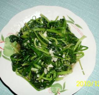 Simple and Delicious-garlic Spinach recipe