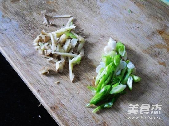 Spicy Stir-fried Loofah recipe