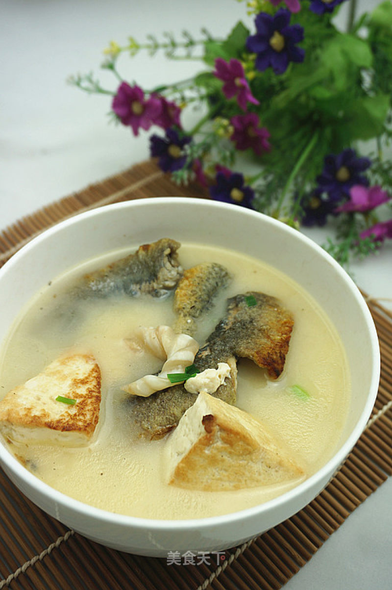 Tofu Loach Soup recipe