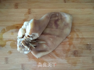 [northeast] Pork Ears in Red Oil recipe