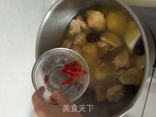 Stewed Chicken Soup with Hericium and Chinese Yam recipe