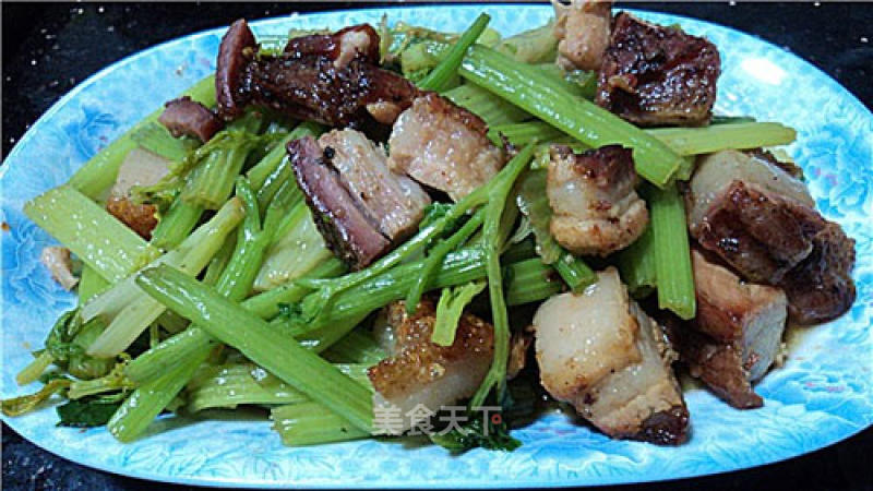 Roasted Pork and Stir-fried Celery recipe