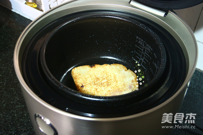 For One Person, Cheese Baked Toast with Hot Milk recipe