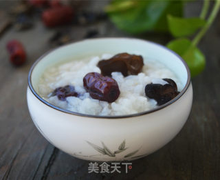 Beauty Fungus and Red Dates Porridge recipe