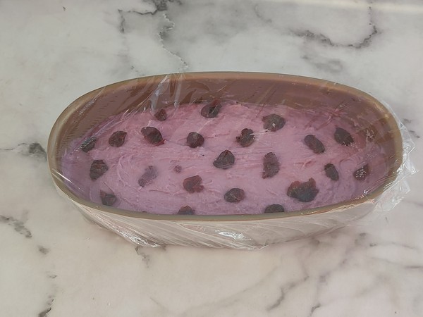 The Purple Sweet Potato Pudding without A Drop of Water is Sweet and Soft and Delicious recipe