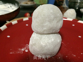 Snowman Strawberry Daifuku recipe