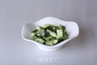 Guizhou Oil Chili Mixed with Cucumber recipe