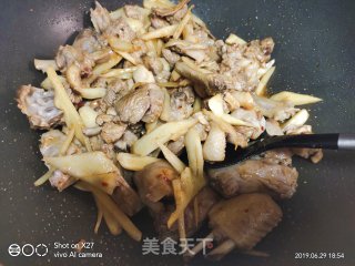 Braised Duck with Tender Ginger Beer recipe