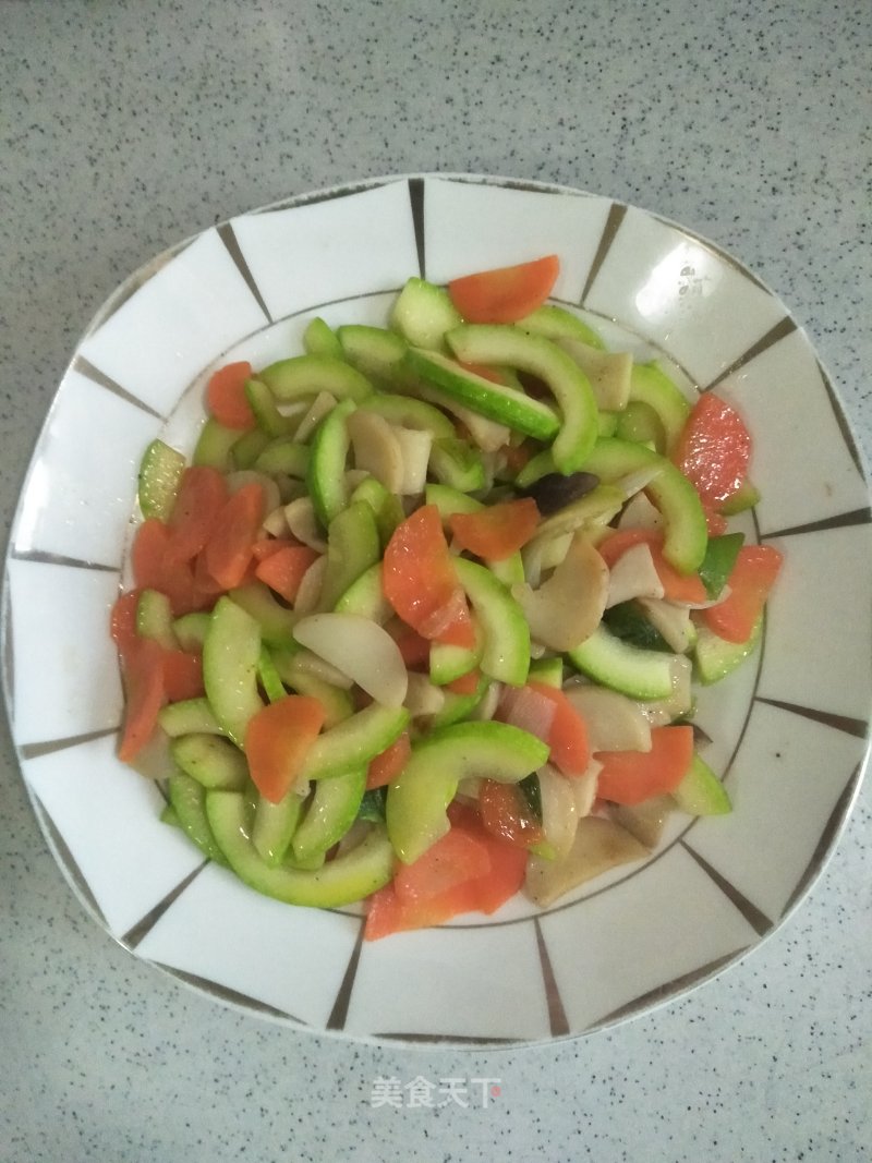 Fried Zucchini with Eryngii Mushrooms recipe