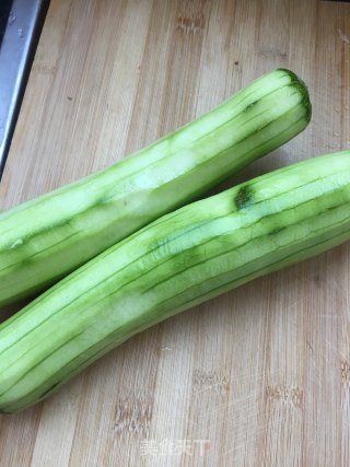 Loofah Pork Ribs Soup recipe