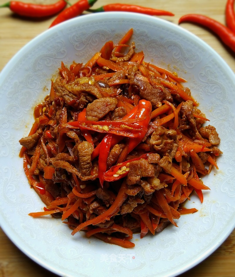 Stir-fried Shredded Carrot with Lean Pork recipe