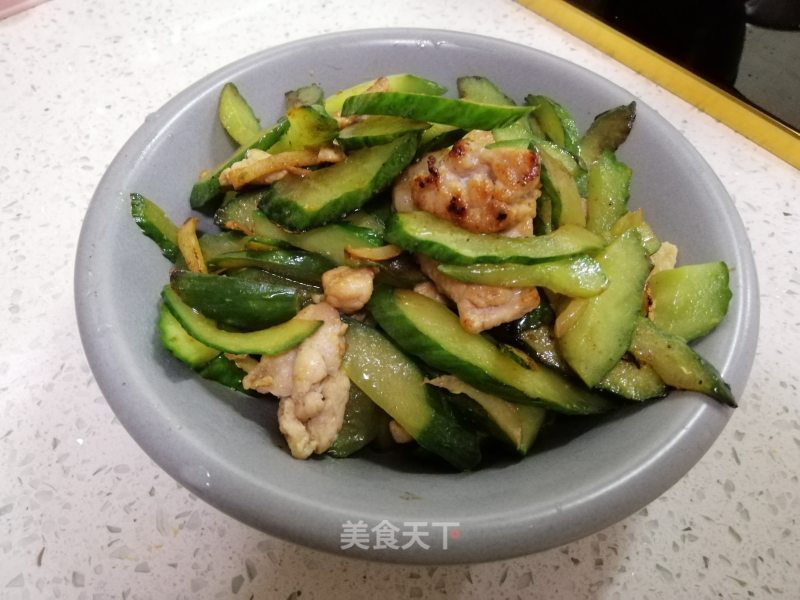 Cucumber Fried Pork Slices recipe