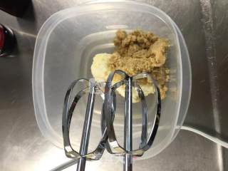 Banana Muffin with Cheese Sandwich recipe