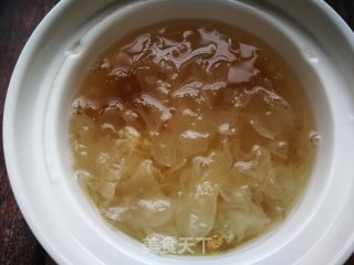 Peach Gum Soap Japonica Rice Tremella Soup recipe