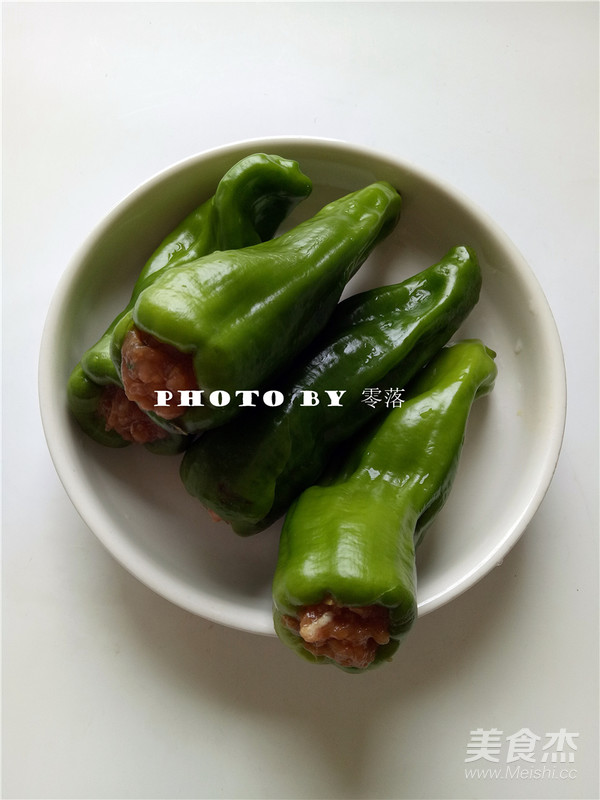 Sweet and Sour Green Pepper Stuffed with Meat recipe