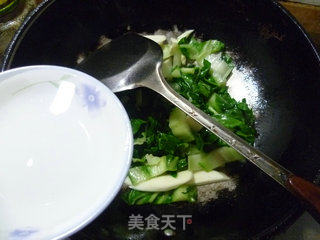 Stir-fried Junfold Vegetables with Rice White recipe