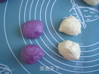 Bicolor Flower Bread recipe