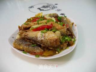 Spicy and Sour Fish with Garlic Slices recipe