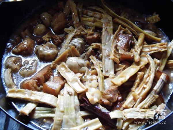 Braised Pork with Bamboo Shoots recipe