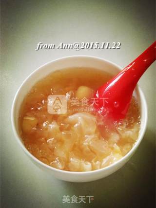 Nanguo Pear, Snow Lotus Seed, Tremella and Lotus Seed Soup recipe