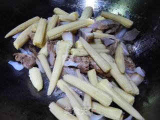 Braised Pork with Baby Corn recipe