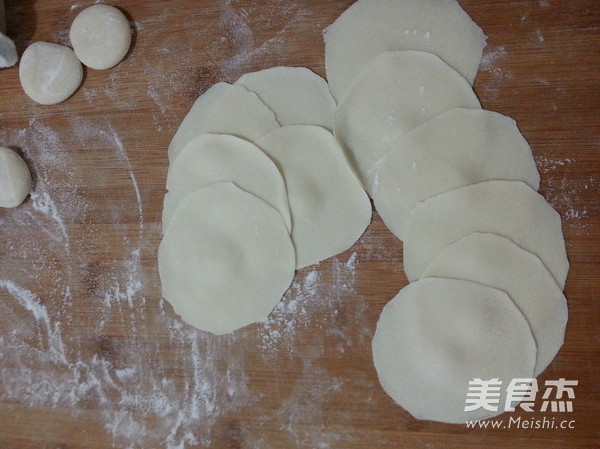 Shepherd's Purse and Egg Dumplings recipe