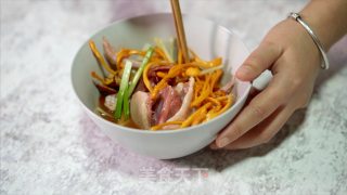 Steamed Pigeon with Cordyceps Flower recipe