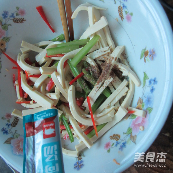 Tofu Shredded Celery recipe