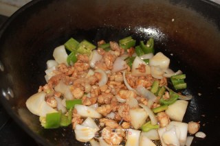 Fried Chicken with Onions recipe