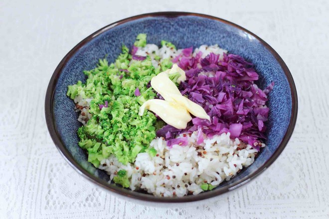 Li Mai's Purple Cabbage Rice Balls with Seasonal Vegetables recipe