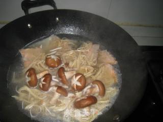 Shiitake, Salmon Bone and Tofu Soup recipe