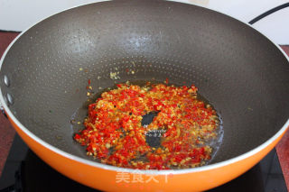 Chopped Peppers Mixed with Small Taro recipe