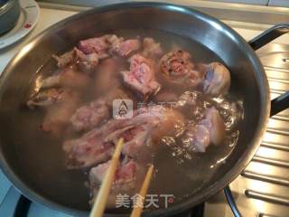 Unsalted Dried Bean Curd Stewed Pork Feet recipe