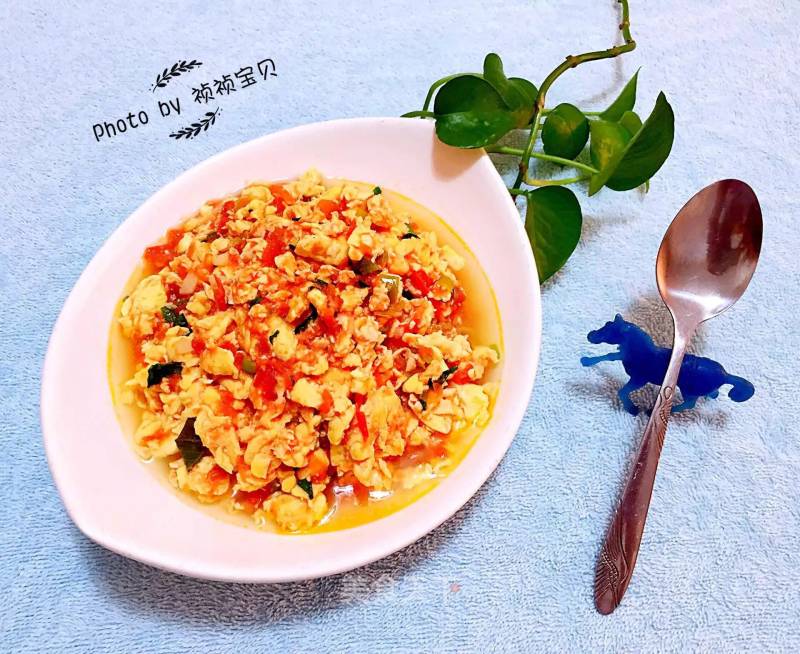 Scrambled Eggs with Tomatoes recipe