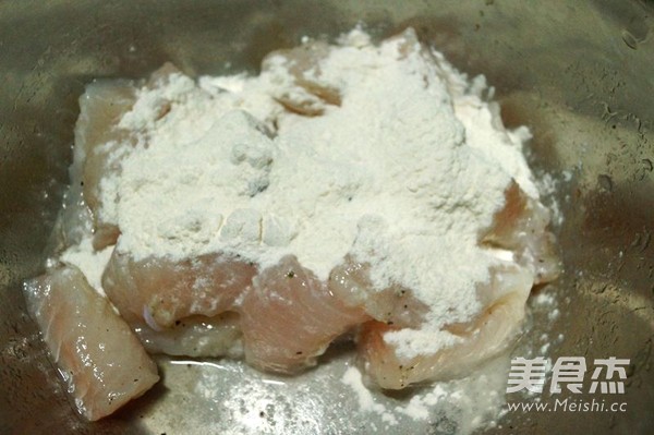 Pan-fried Sabah Fish Fillet with Avocado Dipping Sauce recipe