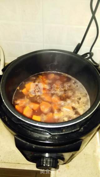 Papaya, Tremella, Lotus Seed and Lily Soup recipe