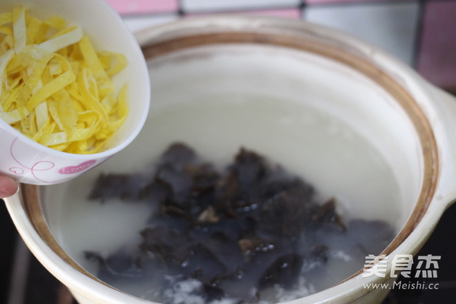 【eggs and Fungus Congee】 recipe