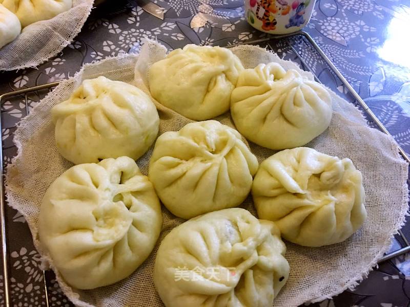 It’s Just As Fascinating As The Dog Days--【assorted Quail Eggs and Big Buns】 recipe