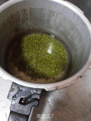 Lily Green Bean Paste recipe