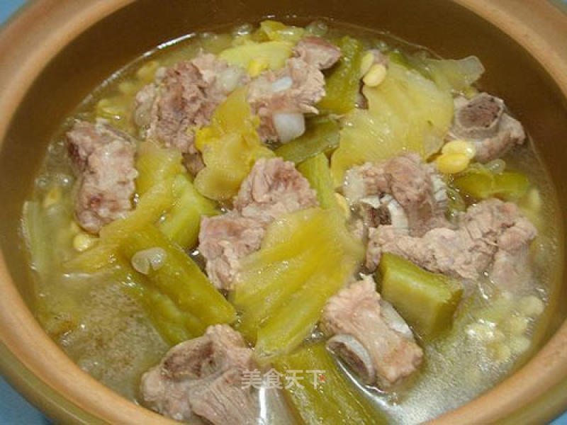 [cantonese Cuisine] Bitter Melon and Pork Ribs in Hot Pot recipe